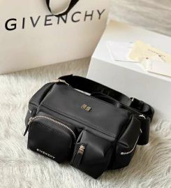 Picture of Givenchy Lady Handbags _SKUfw151607774fw